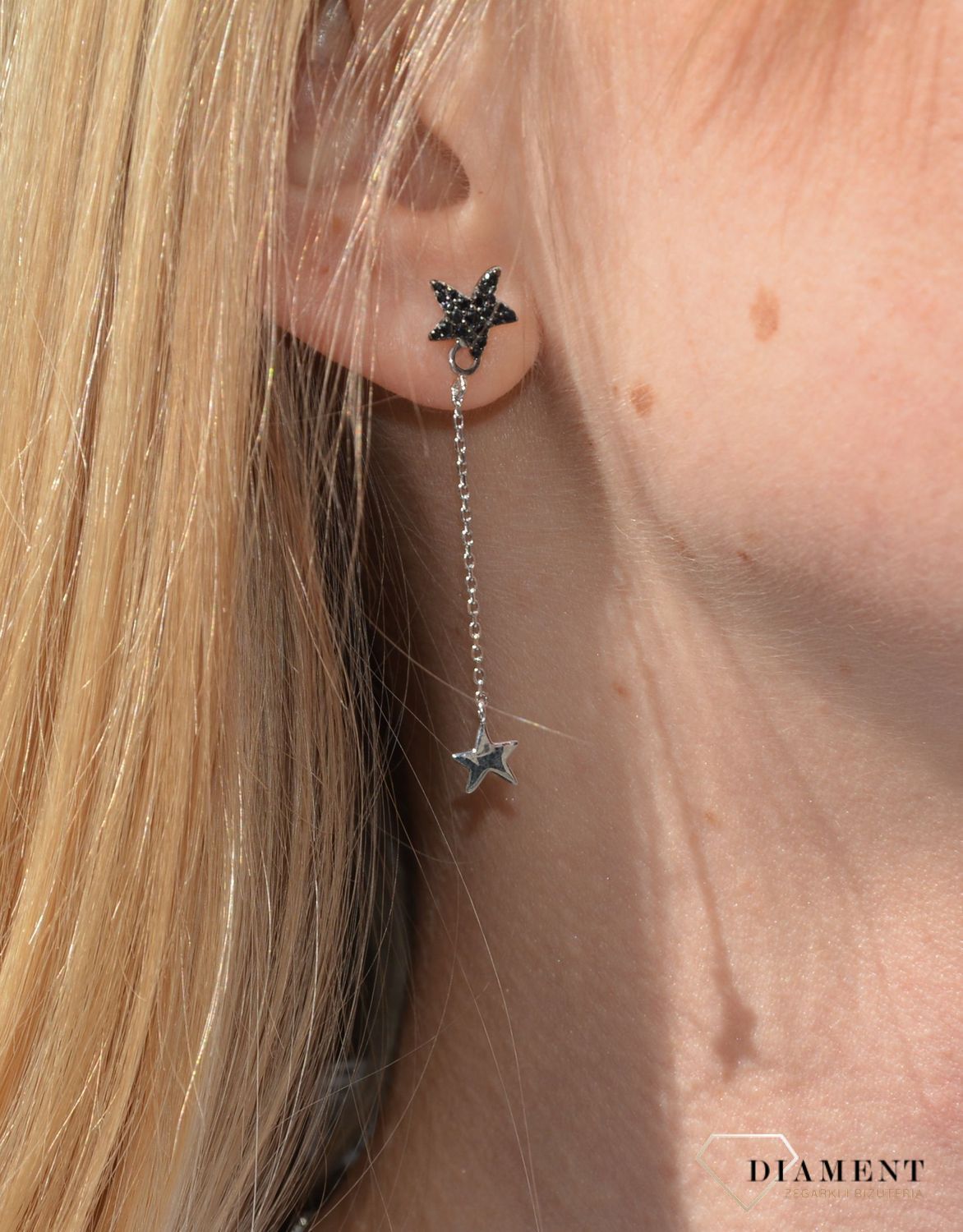 Srebrne kolczyki gwiazdki na łańcuszku Dall'Acqua K BY 90 060 . Kolczyki srebrne w Sklepie z Biżuterią zegarki-diament.pl.Piękna i Elegancka. Kolczyki dla Kobiet.Prawdziwe Srebro.1.jpg